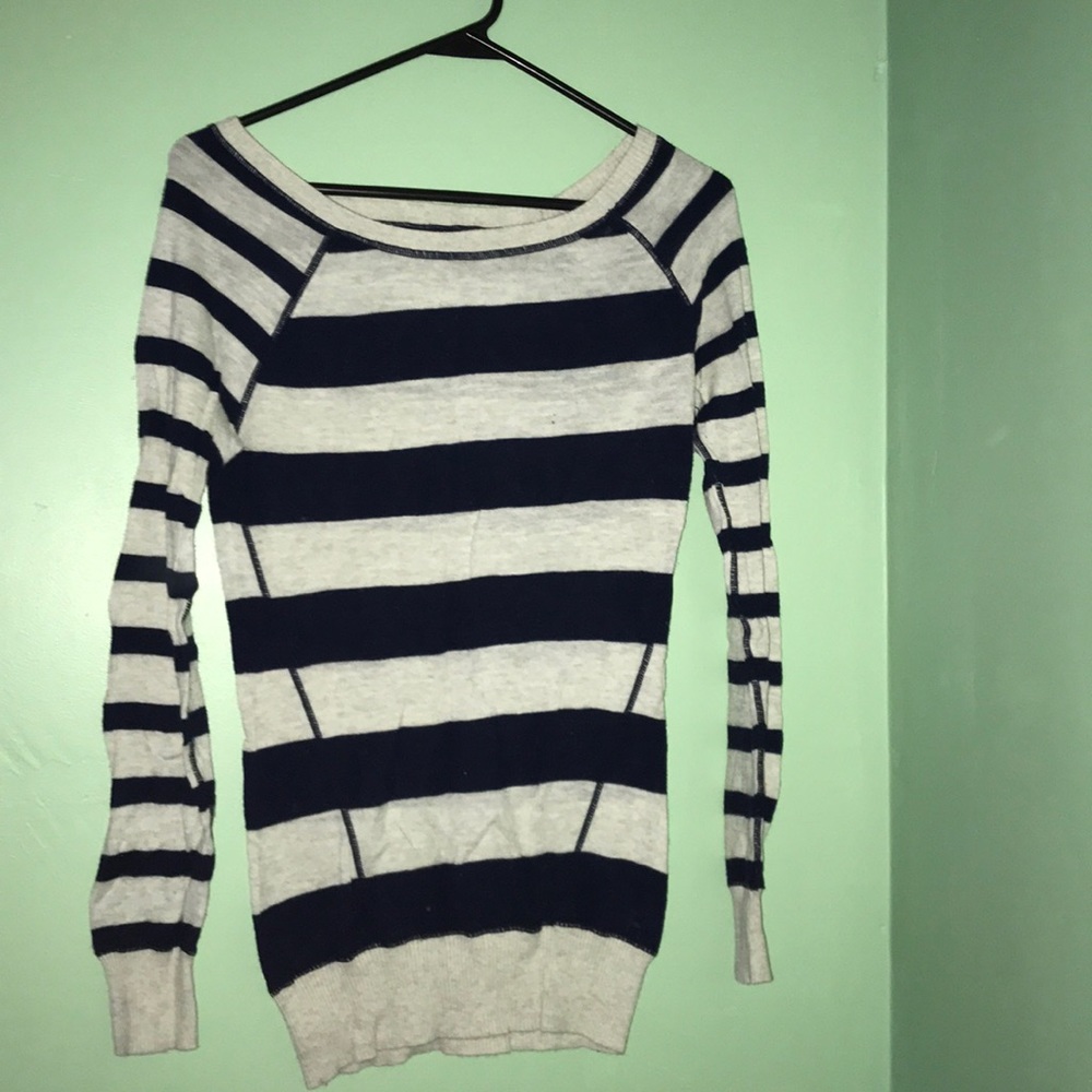 Navy and white long sleeve shirt